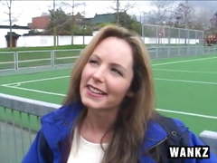 Picking up a MILF in the park