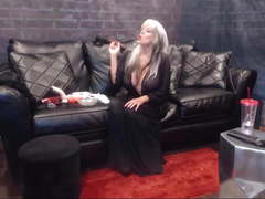 Smoking hot mature cockaholic with massive boobs and high bo