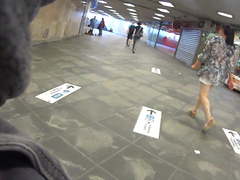 Nice muscled legs (probably a Chinese lady)